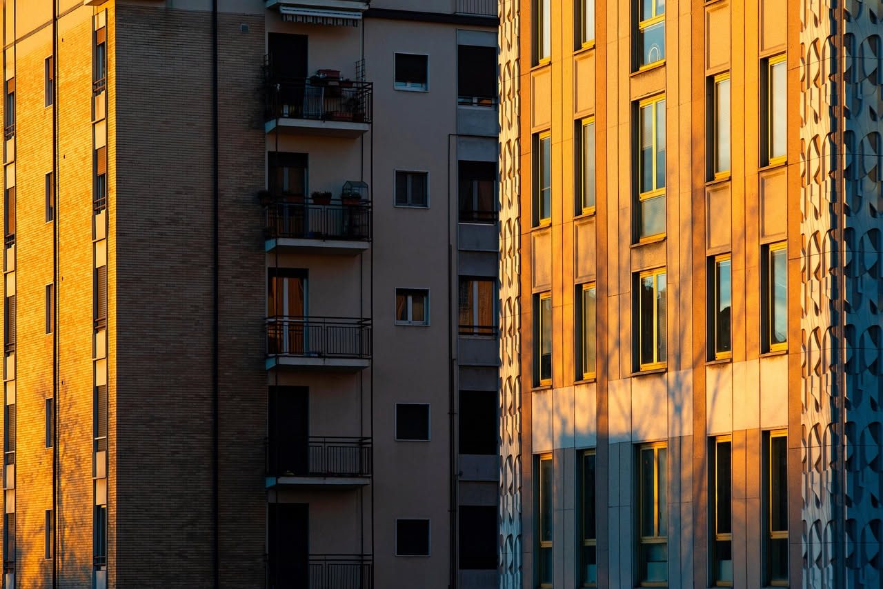 Infografica con i principali bonus casa 2026: percentuali di detrazione e limiti di spesa per prima e seconda casa