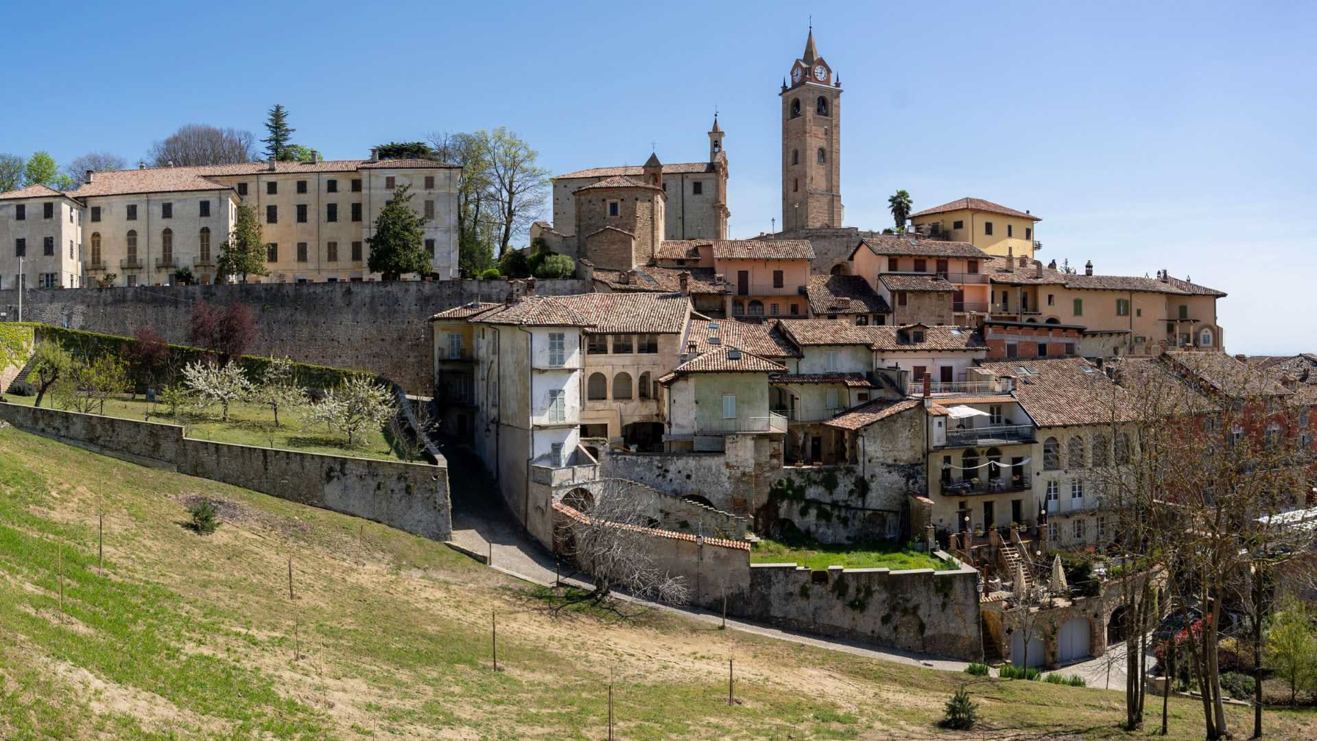 Quattro borghi da scoprire in primavera, prima del turismo di massa